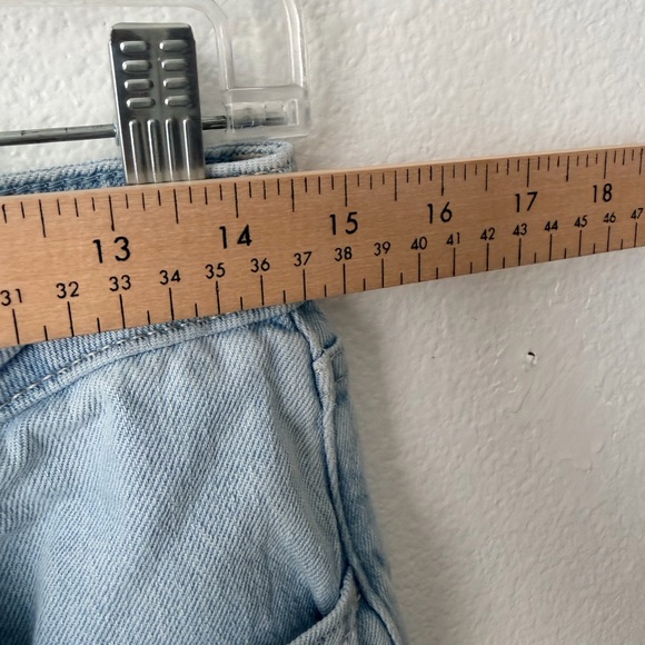 Hollister Women’s Blue Ultra High Rise Mom Stretch Jeans Pants Sz 8R/29 - Picture 5 of 11